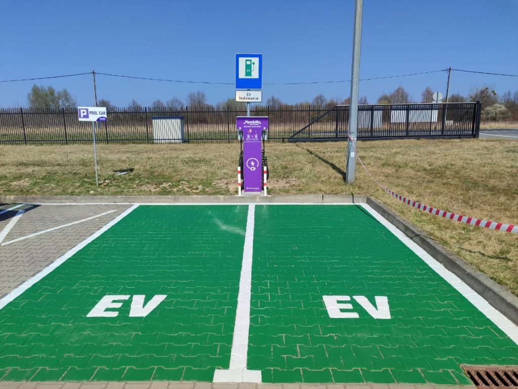 Stacja ładowania pojazdów elektrycznych dla Mondelez International